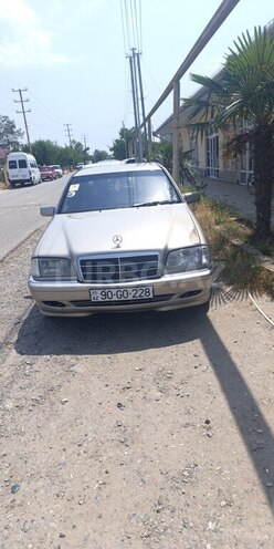 Mercedes C 220 1994, 342,000 km - 2.2 л - Salyan