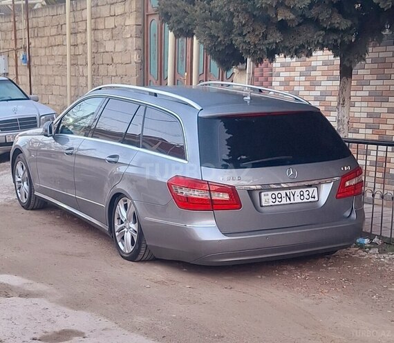 Mercedes E 200 d 2010, 225,660 km - 2.2 l - Bakı