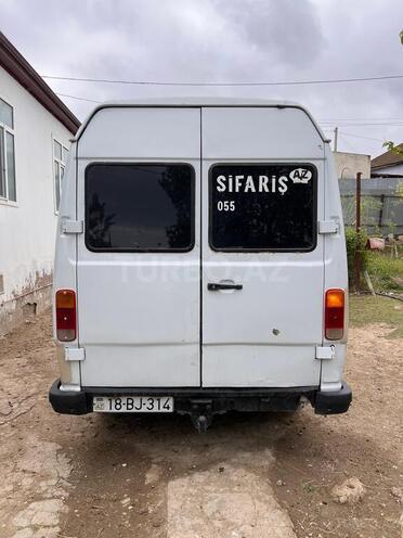Mercedes 208 D 1992, 310,000 km - 2.3 l - Sabirabad