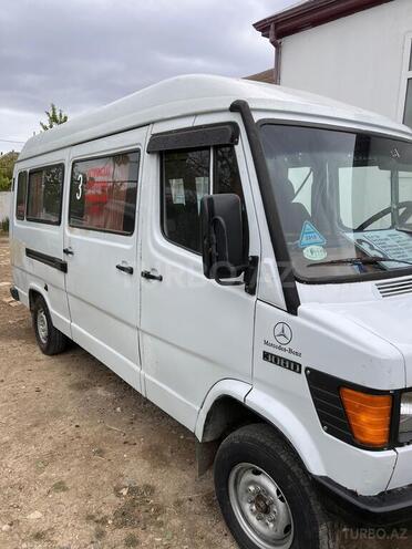 Mercedes 208 D 1992, 310,000 km - 2.3 l - Sabirabad