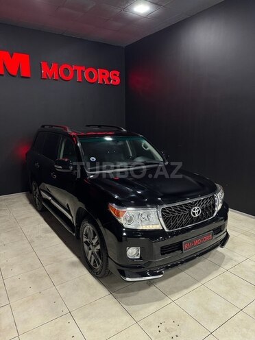 Toyota Land Cruiser-4