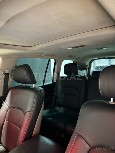 Toyota Land Cruiser-14