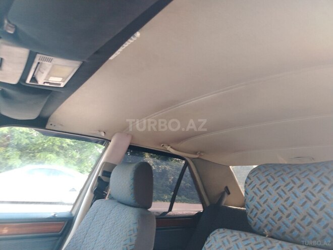 Mercedes E 200 1988, 222,222 km - 2.0 л - Qəbələ