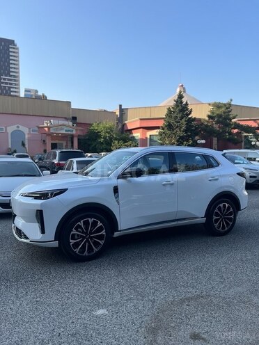 Changan Qiyuan Q05-3
