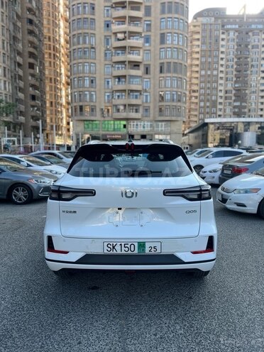Changan Qiyuan Q05-4