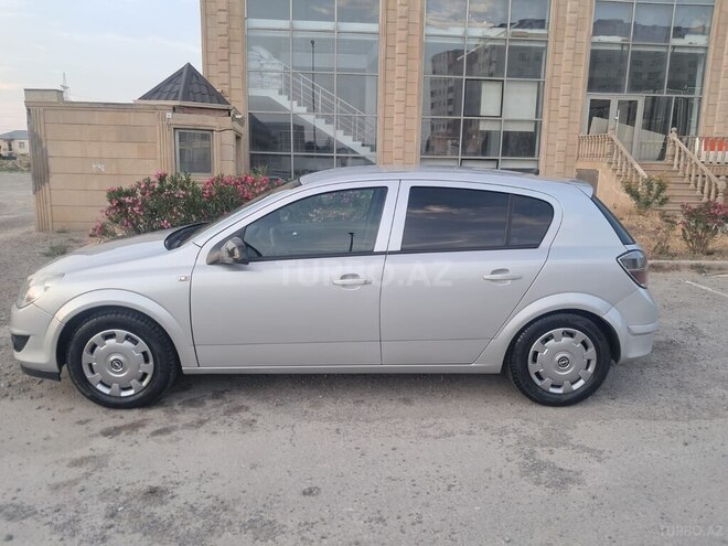 Opel Astra 2009, 260,200 km - 1.4 l - Xırdalan