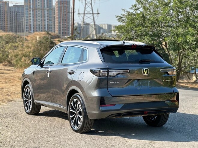 Changan CS 55 Plus 2025, 0 km - 1.5 l - Bakı