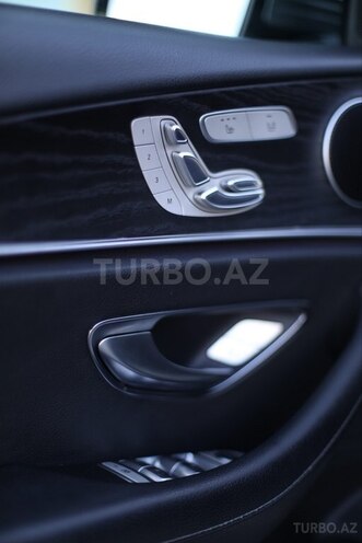 Mercedes E 220 d 2017, 193,000 km - 2.0 l - Bakı