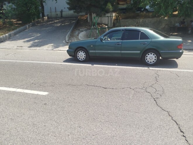 Mercedes E 200 1996, 389,000 km - 2.0 l - Bakı