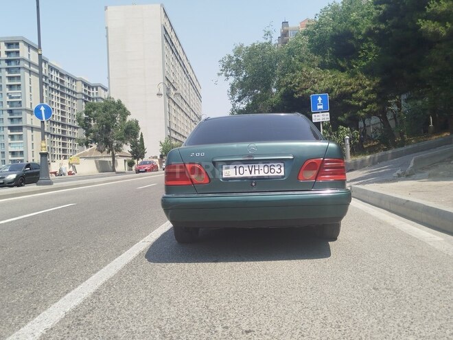 Mercedes E 200 1996, 389,000 km - 2.0 l - Bakı