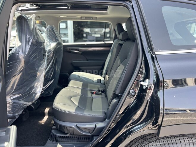 Toyota Highlander-7