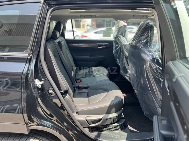 Toyota Highlander-10