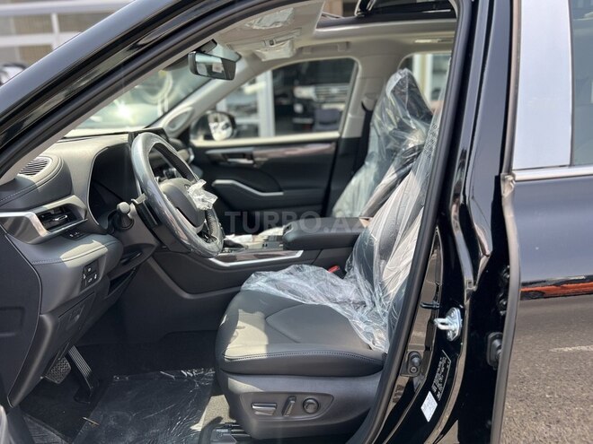 Toyota Highlander-5