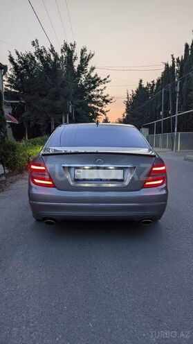 Mercedes C 220 d 2012, 240,000 km - 2.2 l - Bakı