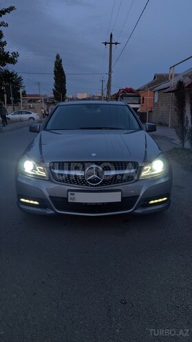 Mercedes C 220 d 2012, 240,000 km - 2.2 l - Bakı