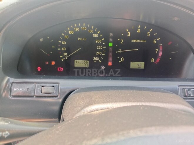 Nissan Maxima-7