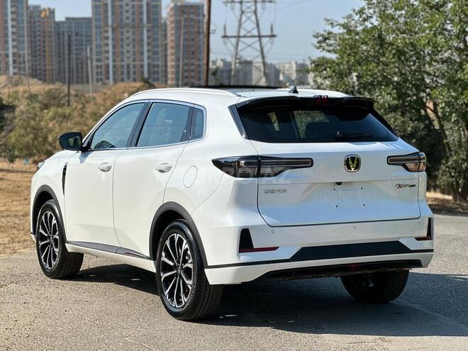 Changan CS 55 Plus 2025, 0 km - 1.5 l - Bakı