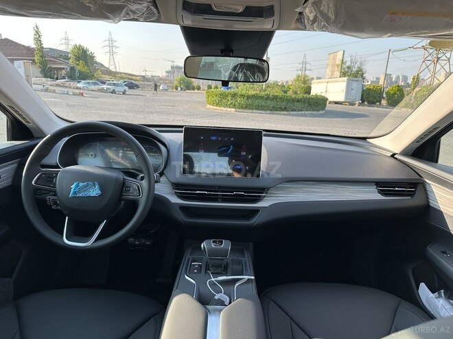 Hongqi E-QM5-14