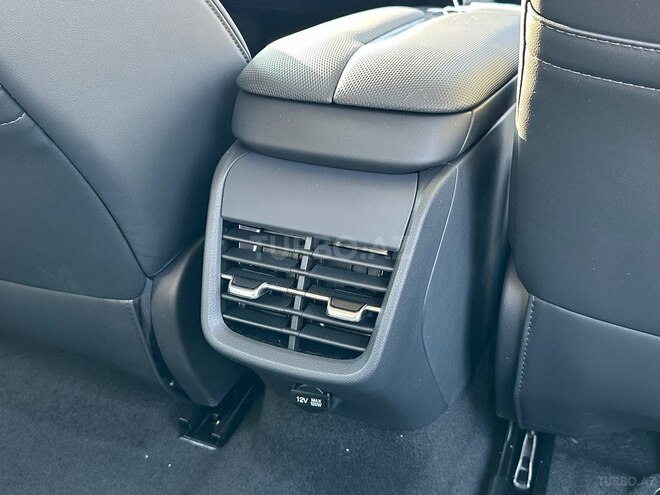 Hongqi E-QM5-11