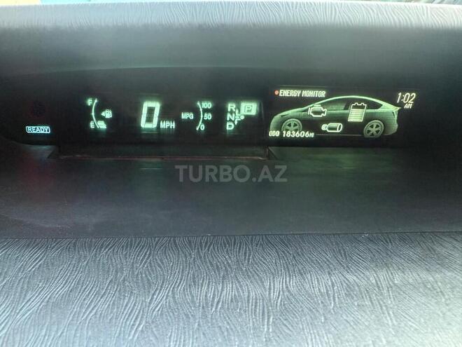 Toyota Prius-14