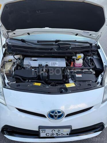 Toyota Prius-3