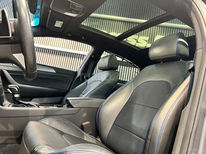 Hyundai Sonata-19