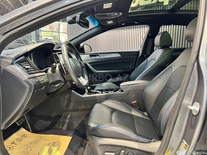 Hyundai Sonata-18
