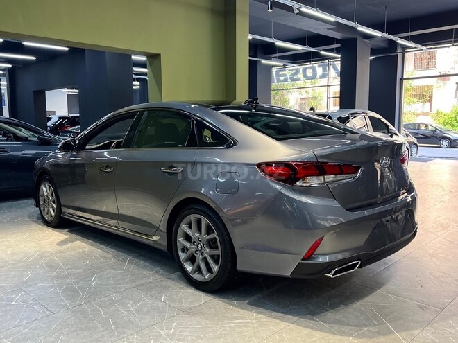 Hyundai Sonata-9