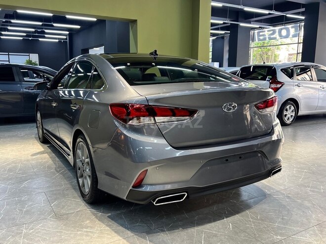 Hyundai Sonata-8