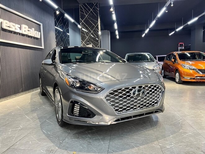 Hyundai Sonata-12