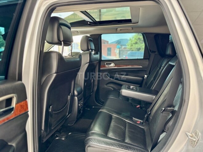 Jeep Grand Cherokee-15