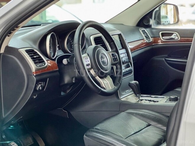 Jeep Grand Cherokee-8