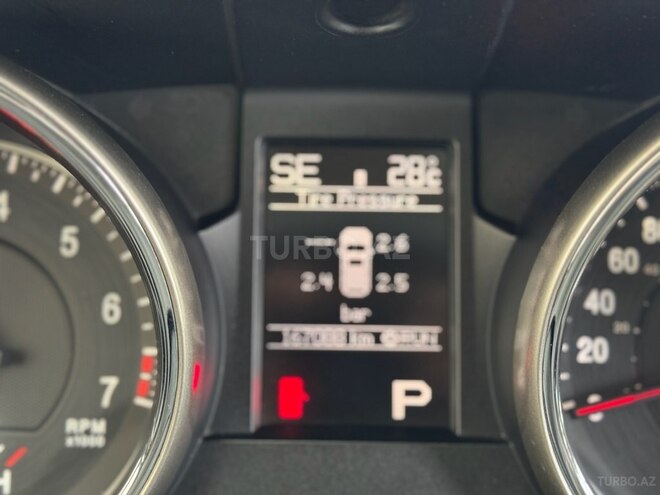 Jeep Grand Cherokee-24