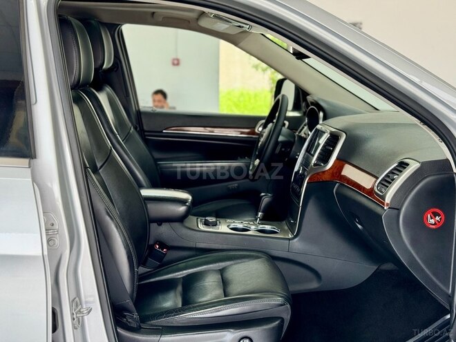Jeep Grand Cherokee-28