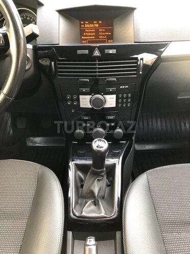 Opel Astra 2009, 226,500 km - 1.4 l - Bakı