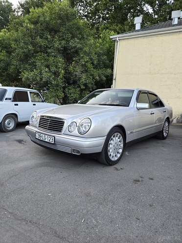 Mercedes E 230 1997, 277,800 km - 2.3 l - Bakı