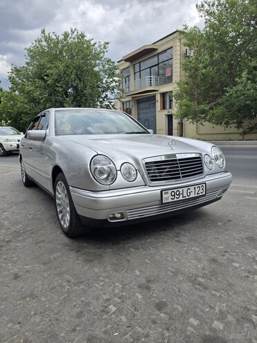 Mercedes E 230 1997, 277,800 km - 2.3 l - Bakı