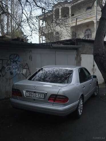 Mercedes E 230 1997, 277,800 km - 2.3 l - Bakı