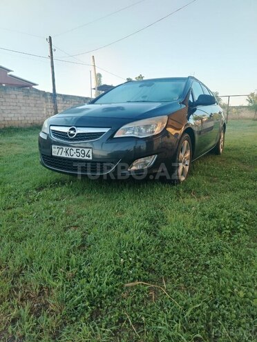 Opel Astra 2011, 295,000 km - 1.3 l - Sabirabad
