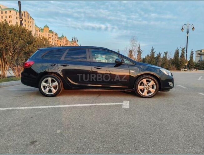 Opel Astra 2011, 295,000 km - 1.3 l - Sabirabad