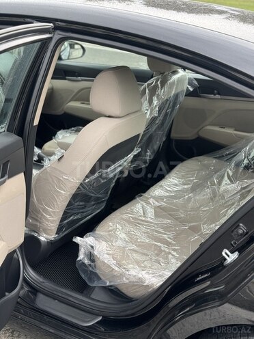 Hyundai Elantra 2016, 95,000 km - 2.0 l - Bakı