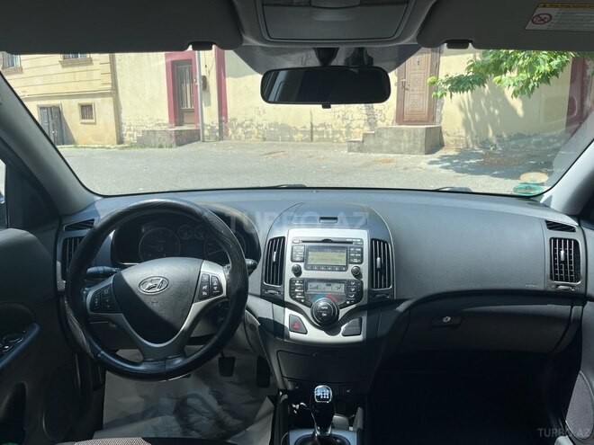 Hyundai i30 2010, 327,000 km - 1.6 l - Bakı
