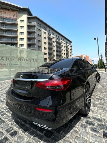 Mercedes E 300 e-2