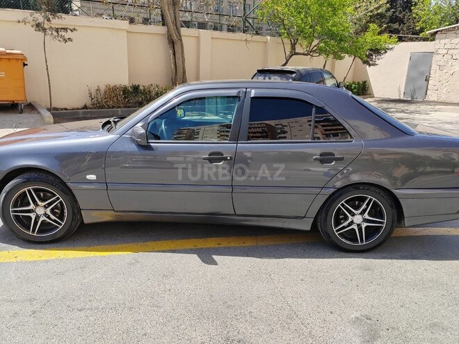 Mercedes C 200-3