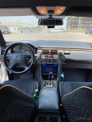 Mercedes E 220 d 2000, 520,000 km - 2.2 l - Siyəzən