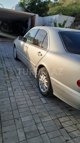 Mercedes E 220 d 2000, 245,500 km - 2.2 l - Bakı