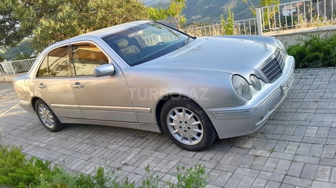 Mercedes E 220 d 2000, 245,500 km - 2.2 l - Bakı