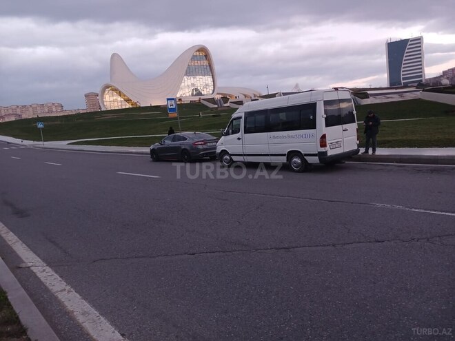 Mercedes Sprinter 313 2000, 168,000 km - 2.2 l - 