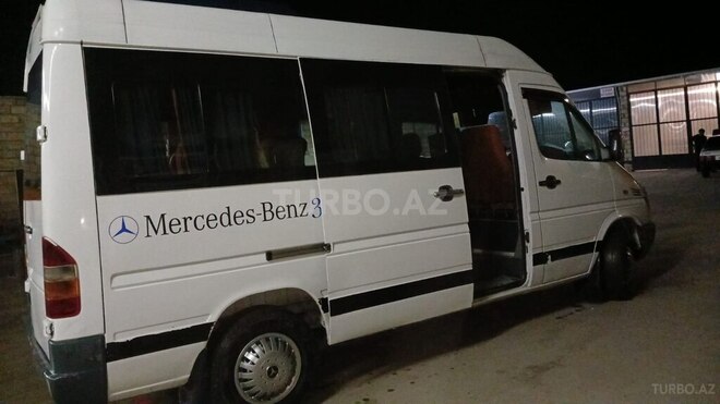 Mercedes Sprinter 313 2000, 168,000 km - 2.2 l - 