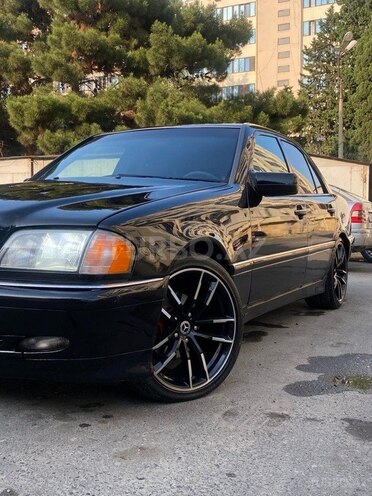 Mercedes C 230 1998, 330,000 km - 2.3 l - Bakı